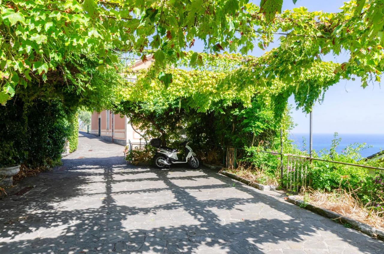 Una Terrazza Su Santa Leilighet Santa Margherita Ligure Eksteriør bilde